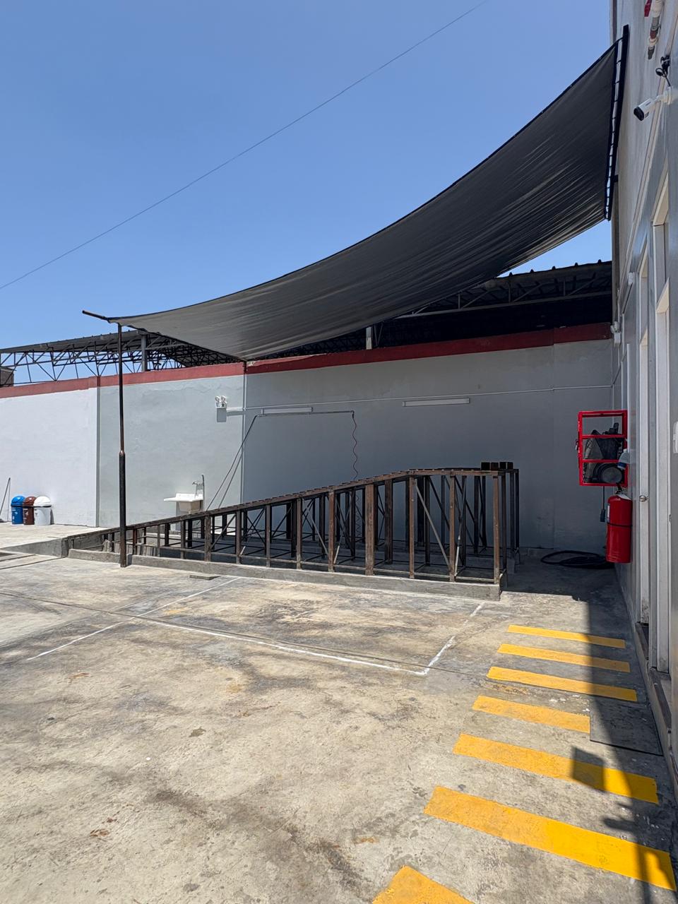 Local Auto Yes Spa exterior de día